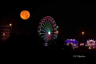 Luna de Esturi&oacute;n, anoche sobre las Colombinas