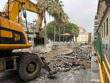Tramo en obras de la Plaza de las Monjas
