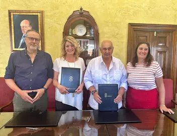 Firma de convenio con AONUJER