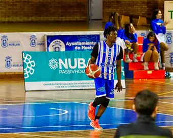 El base canadiense Godwin Boahen.