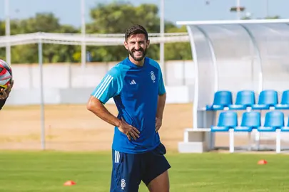 Raul Navas está en la convocatoria.