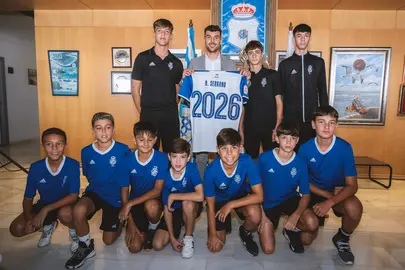 La presentación de la renovación de Rubén Serrano.