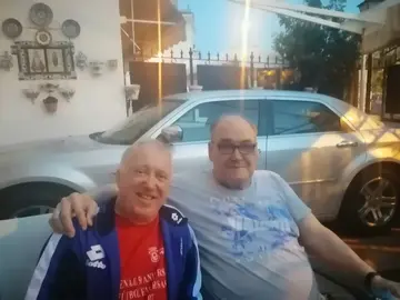 Jaime Gonz&aacute;lez con Camacho Malo