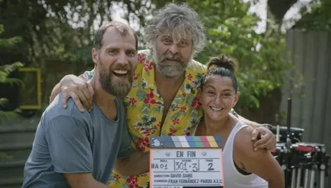 Mantero, con parte del reparto