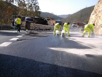 Tareas de limpieza en carreteras