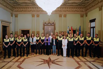 Toma de posesi&oacute;n de los polic&iacute;as locales