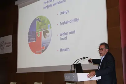 Conferencia Avelino Corma