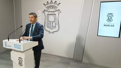 Francisco Baluffo en rueda de prensa