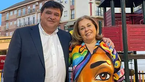 Inmaculada Gonz&aacute;lez, junto a Gabriel Cruz