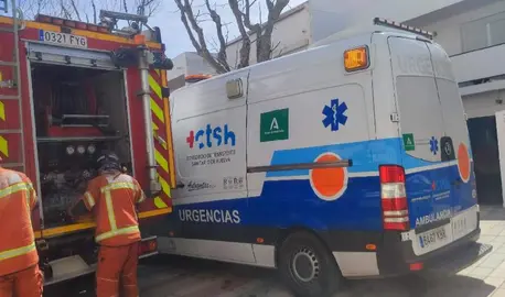 Una ambulancia en un traslado