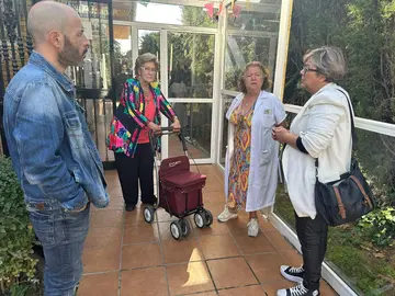 Rossi junto a Teresa Paús en la Residencia