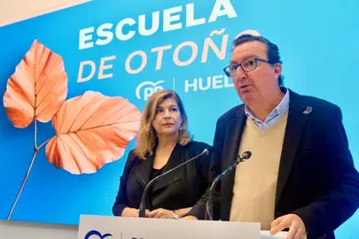 González presenta la Escuela de Otoño popular