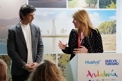 Jesús Vázquez y Pilar Miranda, ayer en Fitur, presentando los actos del 135 Aniversario
