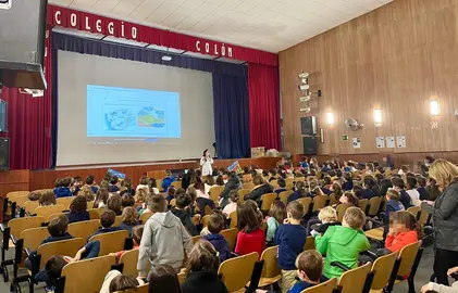 Programa educativo en Colegio Colón