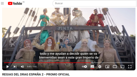 Elenco de drag en el Muelle de las Carabelas