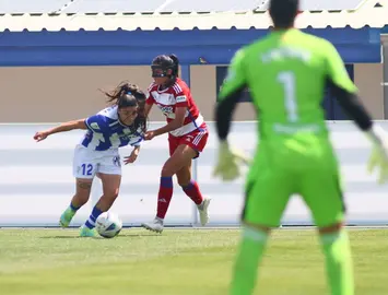 Lance del Sporting de Huelva-Granada.