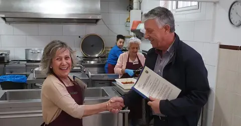 Carmelo Romero, de visita en los Comedores Sociales