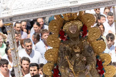 La Virgen del Roc&iacute;o, centro de todas las miradas