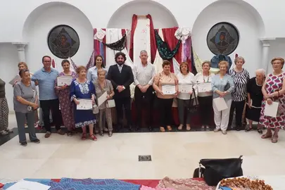 El alcalde presidió el acto de cierre vacacional de los Talleres