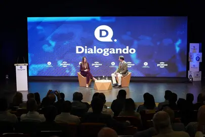 Eva Laín, en el foro Dialogando