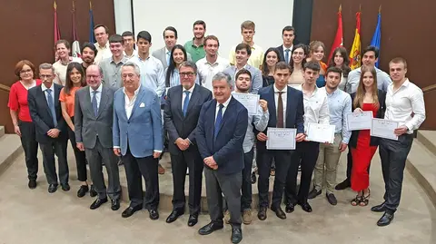 Entrega de reconocimientos en la Cátedra UPM