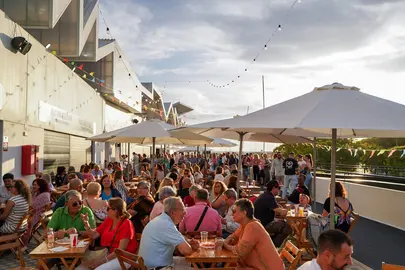 La Feria, recién abierta ayer viernes