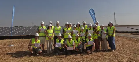 Foto de familia en la entrega de diplomas