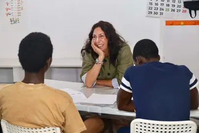Loles López visita centro menores migrantes en Huelva