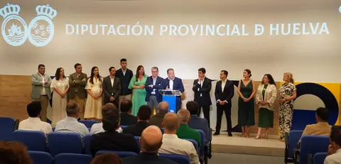 David Toscano, con su equipo de Gobierno