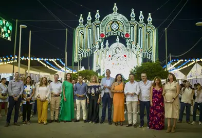 El equipo de Gobierno, anoche en la prueba del alumbrado
