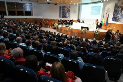 La Rectora se dirige a la comunidad universitaria