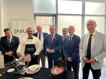 Caja Rural del Sur y su Fundación patrocina la Feria del Jamón de Aracena