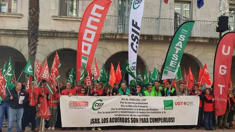 Concentración ante la Consejería de Salud