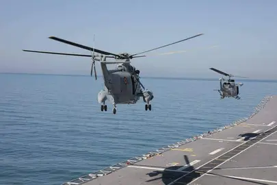 Despliegue del ejército en la zona portuaria de Huelva