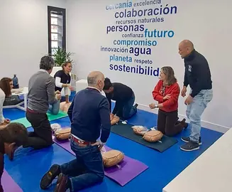 Formación RCP maniquies