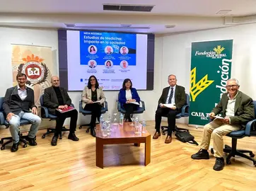 Mesa redonda sobre el Grado de Medicina en la Onubense