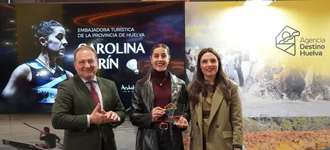 Entrega del reconocimiento de 'Embajadora Turística' a la campeona Olímpica