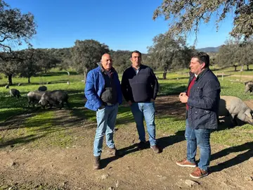 Marcos Toti en una Dehesa de Aroche
