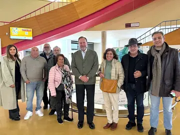 Foto de los participantes en el acto