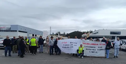 Protesta de esta mañana ante MATSA en Valdelamusa