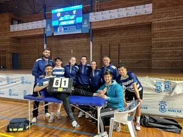 El IES La Orden celebrando la victoria.