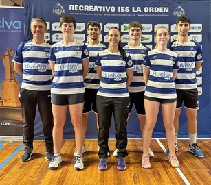 La extraña alineación del CB IES La Orden ante Cartagena.