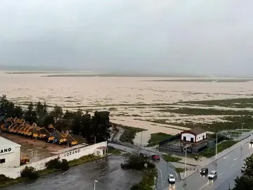 Crecida del Odiel a las puertas de la capital
