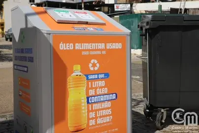 Contenedores de aceite en Castro Marim