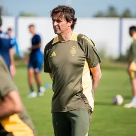 Raúl Galbarro durante su primer entreno al frente del Recreativo.