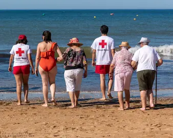 Cruz Roja en las playas.
