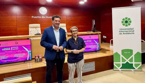 Curso UNIA presentado en el Puerto de Huelva.