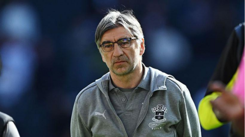 La peor actuación de un entrenador en la historia de la APL