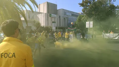 Manifestación de los Bomberos del Plan Infoca.
