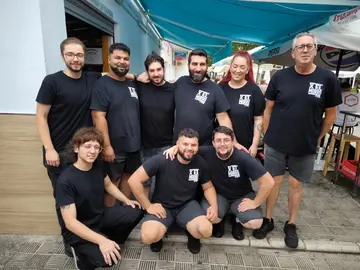 Equipo de trabajo del bar restaurante %22X el Morro%22 en El Portil%22